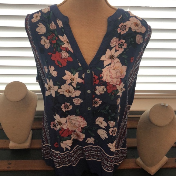 Market & Spruce Tops - Market and spruce sleeveless top